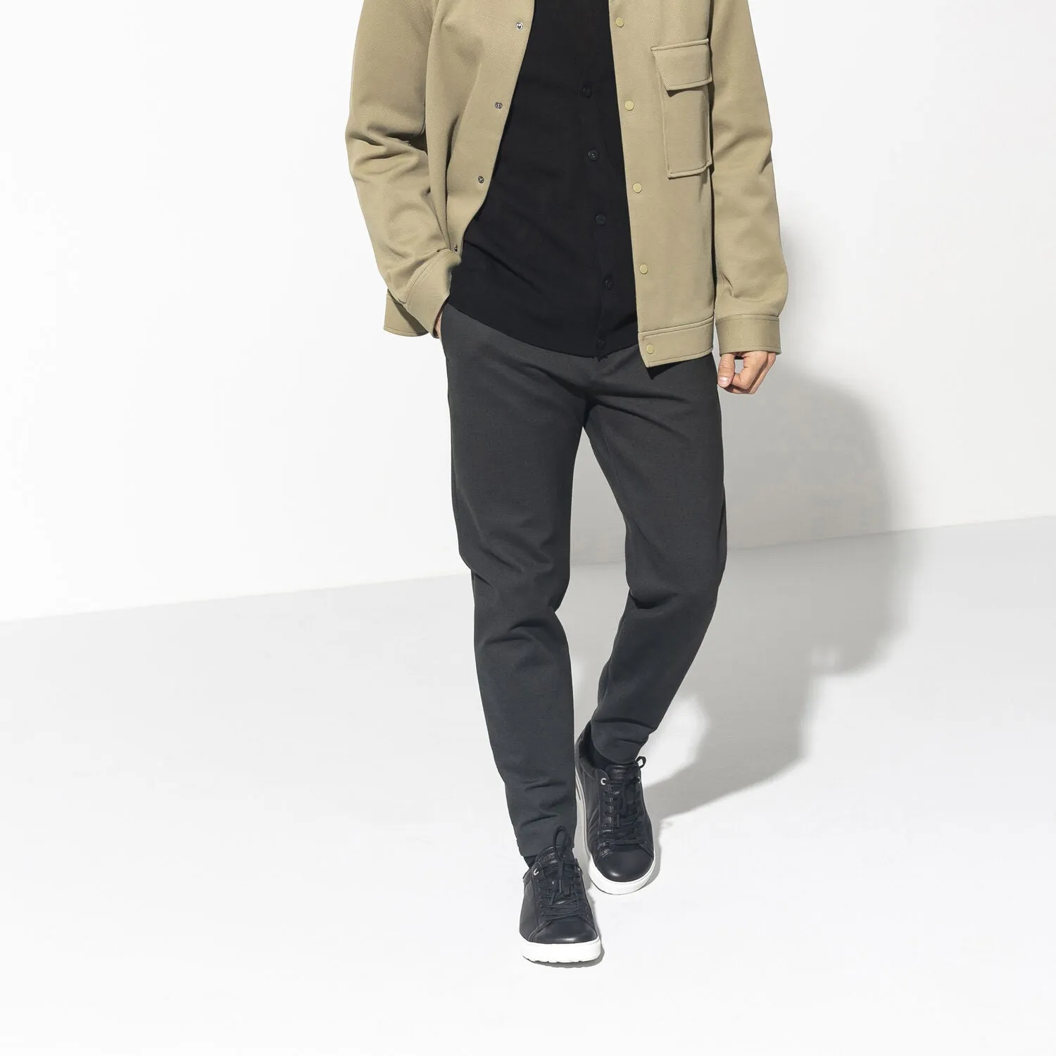 Bend | Leather | Black