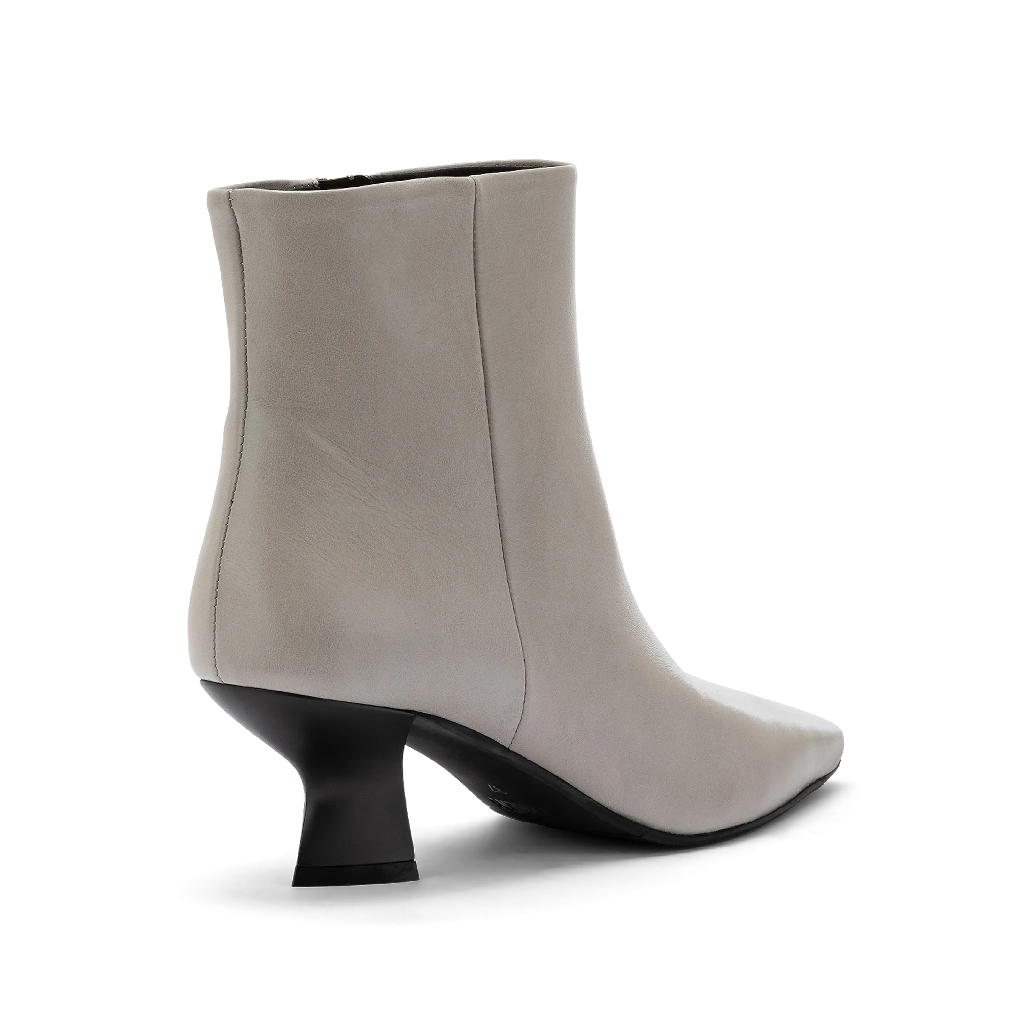 NEW NICOLE LOW