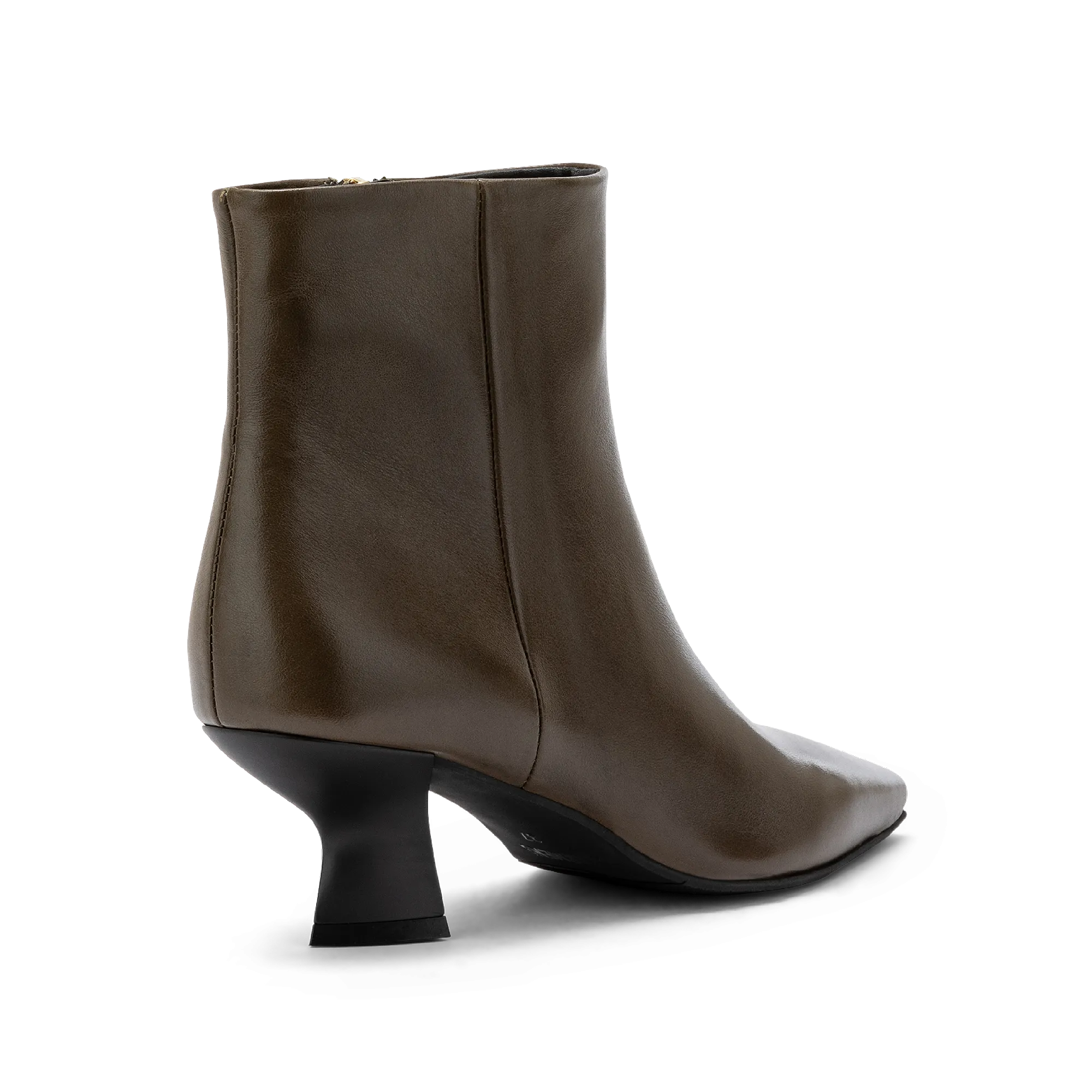 NEW NICOLE LOW